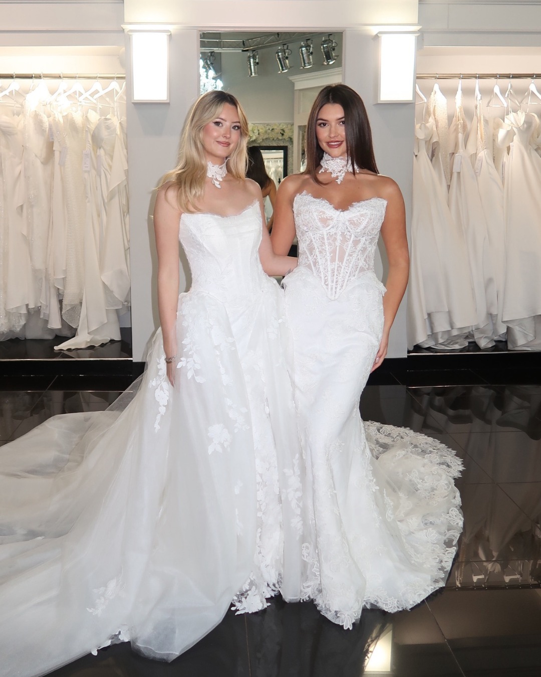 Dando London gowns never disappoint...
ㅤ
Putney on the left & Aldwych on the right ✨
Which gown are you choosing?
